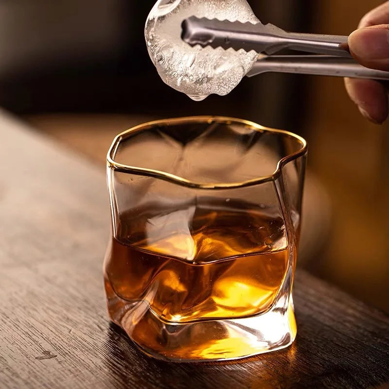 Whiskyglas med struktur