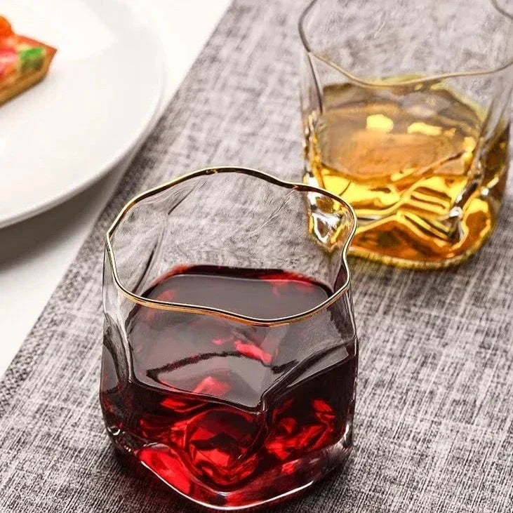 Whiskyglas med struktur